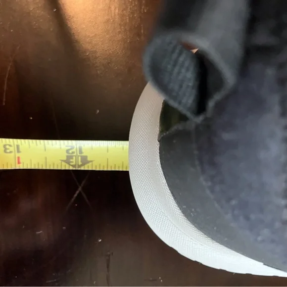 Skechers Women’s Sneakers GoRun Mojo size 8.5 comfy slip-ons - Picture 11 of 11